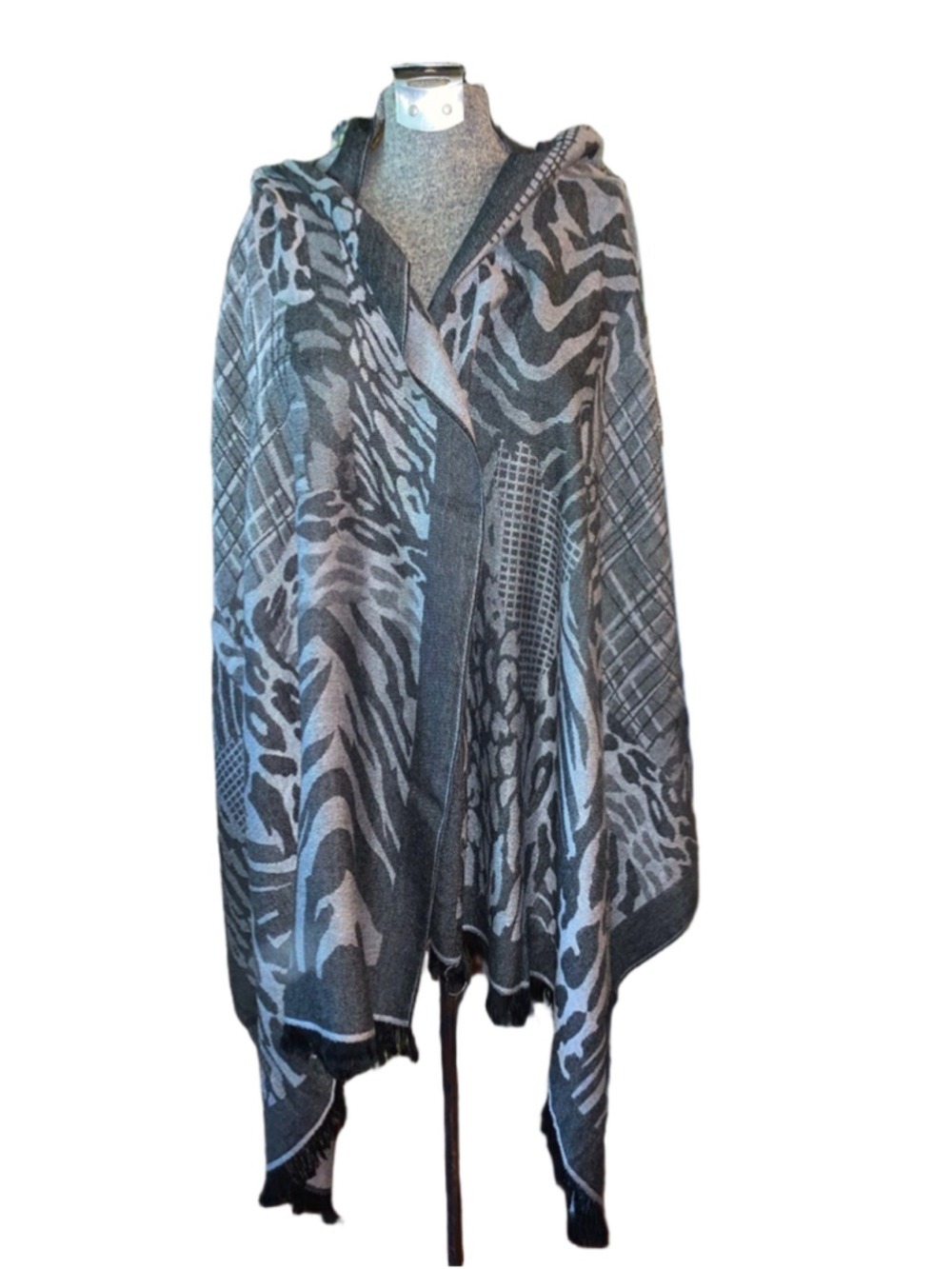 Women's Peter Nygard Gray & Black Animal Print Scarf One Size